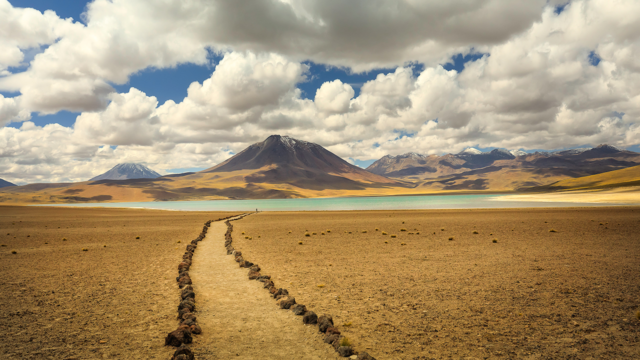 laguna-miscanti-salt-lake-and-mountains-landscape-2024-12-05-03-10-37-utc