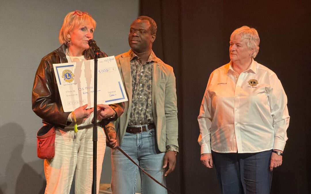 Soirées « humour » – remise du chèque à Osmose